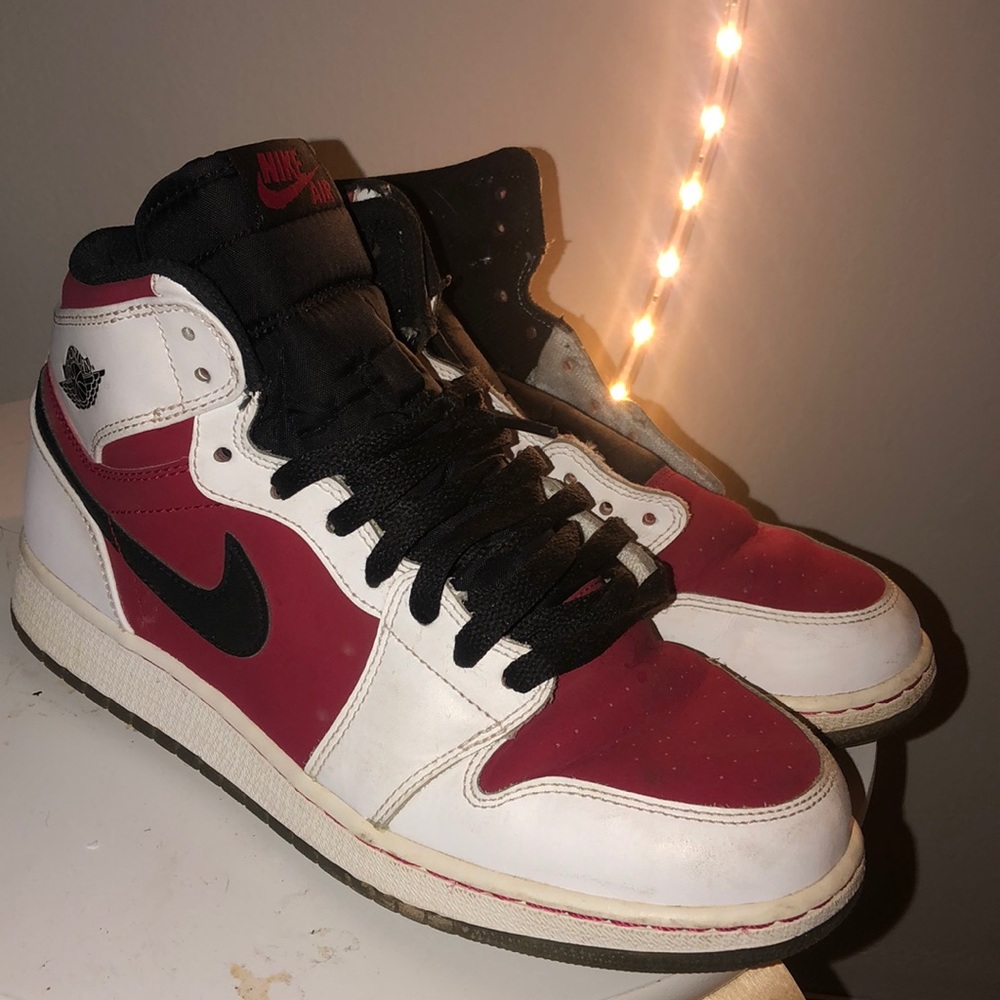 Carmine 1s